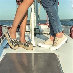 Musk Shoes